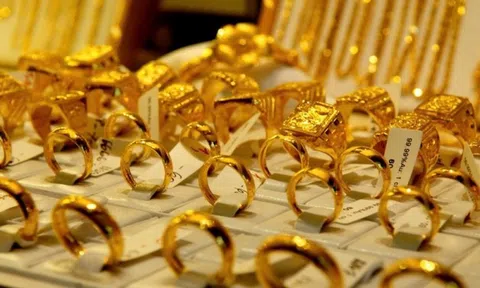 Giá vàng hôm nay 26/11: Tiếp tục neo ở mức cao