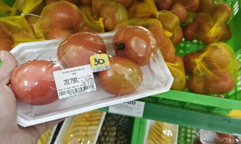 Bất ngờ: Rau siêu thị rẻ hơn chợ truyền thống gần một nửa