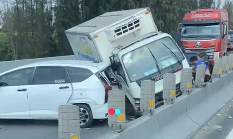 Hiện trường vụ tai nạn liên hoàn trên tuyến cao tốc TPHCM - Trung Lương