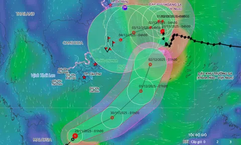 Bão số 15 giật cấp 13 di chuyển chậm trên Biển Đông, áp thấp nhiệt đới lạ thường có vào Nam Bộ?