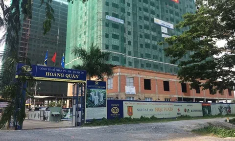 Địa ốc Hoàng Quân (HQC) tạm dừng phát hành 50 triệu cổ phiếu hoán đổi nợ