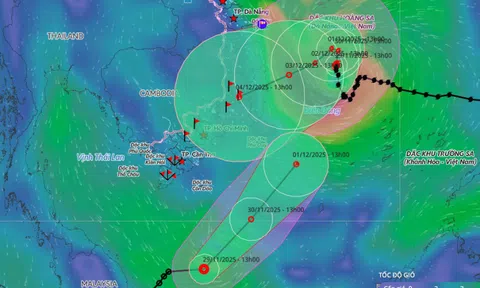 Áp thấp nhiệt đới lạ thường vào Biển Đông, diễn biến tiếp theo thế nào?