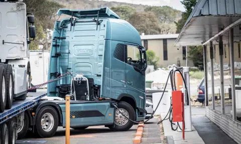 Xe tải cỡ nhỏ chạy điện - lựa chọn mới cho đô thị thời điện hóa?