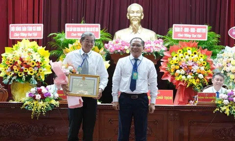 "Cha đẻ" gạo ST25 nhận thêm tin vui