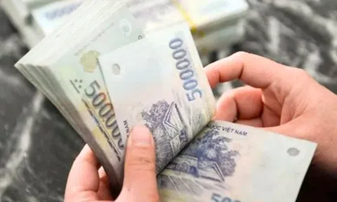 Kiểm soát thu nhập của chồng hoặc vợ sẽ bị phạt 30 triệu đồng