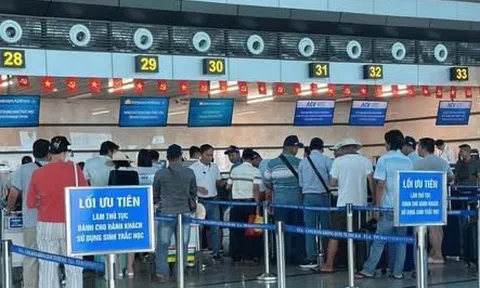 Nam hành khách chuyến bay Vietnam Airlines bỏ quên 110 triệu đồng tại sân bay