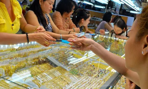 13 năm không được nhập vàng, VGTA kiến nghị bỏ vàng trang sức khỏi ngành kinh doanh có điều kiện