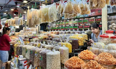 Bộ Tài chính đề xuất nâng ngưỡng miễn thuế cho hộ kinh doanh lên 500 triệu đồng/năm