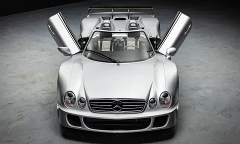 FBI tịch thu siêu xe Mercedes-Benz CLK GTR Roadster 13 triệu USD