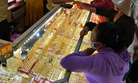 Giá vàng hôm nay 6-12: Vàng thế giới giảm mạnh