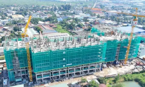 Giữa cơn 'sốt' giá loạt dự án bất động sản gãy nhịp bán hàng