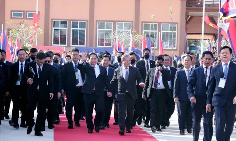 Khai trương cặp cửa khẩu quốc tế Tân Nam - Meun Chey