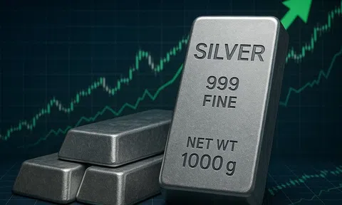 Quỹ Bạc lớn nhất thế giới vừa lập kỷ lục chưa từng có giữa con sốt giá