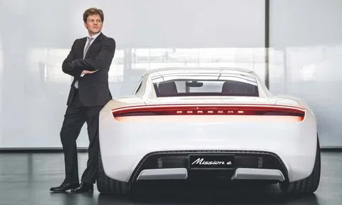 Giám đốc dự án Porsche Taycan trở thành CEO Mercedes-AMG