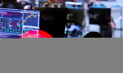 Vàng và cổ phiếu Mỹ bước vào lằn ranh 'bong bóng'