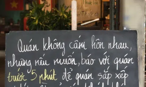 Tấm bảng "ghi chú" của một quán cà phê ở Cà Mau gây bão mạng xã hội