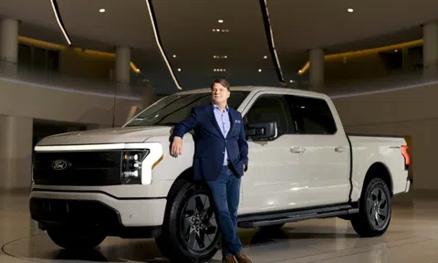 CEO Ford cảnh báo châu Âu đang 'bán tương lai' cho xe Trung Quốc