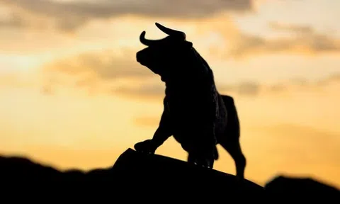 Một CTCK dự báo VN-Index sẽ tăng vượt đỉnh cũ vào năm sau, kịch bản tích cực có thể lên 2.188 điểm