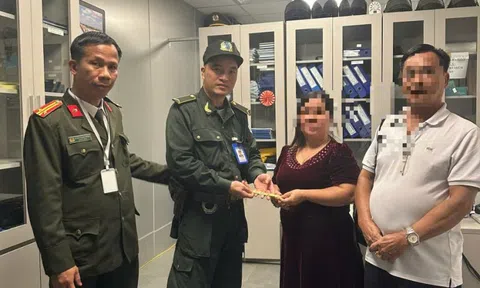 Nữ hành khách TPHCM đánh rơi 5 chỉ vàng khi đi vệ sinh ở sân bay