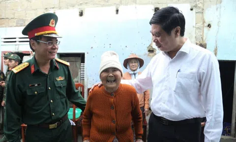 Gia Lai bàn giao ngôi nhà đầu tiên trong “Chiến dịch Quang Trung”