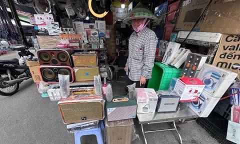 Hát karaoke ồn ào có thể bị phạt 1-2 triệu đồng, "loa kẹo kéo" ế ẩm