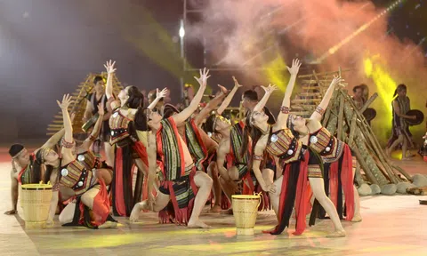 Hình ảnh Đà Lạt rộn ràng trong đêm 20-12