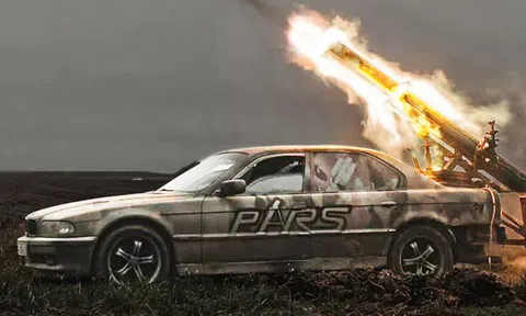 BMW 7 Series lắp dàn phóng tên lửa