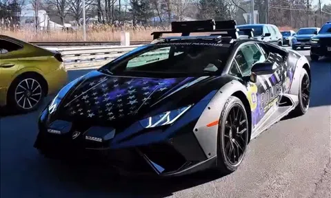 Cảnh sát Mỹ sử dụng siêu xe Lamborghini Huracan Sterrato
