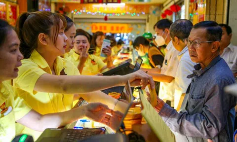 Ngóng ngày được cấp phép nhập khẩu vàng