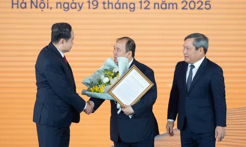 Liên danh 6 tập đoàn bắt tay làm siêu dự án 'kỳ tích sông Hồng'