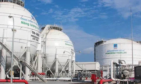 Việt Nam có thể trở thành trung tâm tái xuất khí LNG