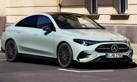 Mercedes-Benz CLA Hybrid mới không giống xe Đức