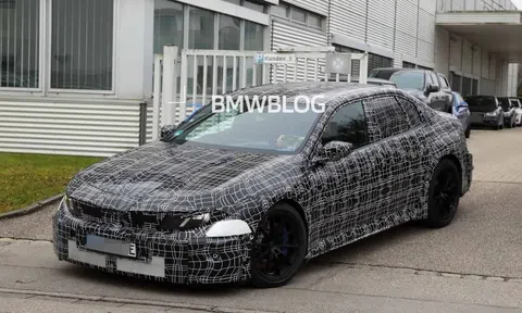 BMW M3 phiên bản thuần điện bất ngờ xuất hiện