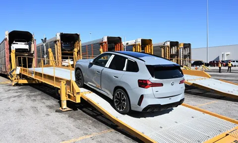 Xuất khẩu ôtô Đức lao đao vì thuế quan Mỹ