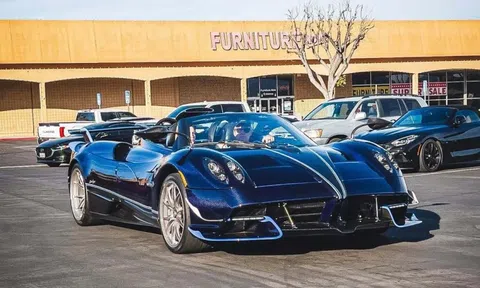 Bộ sưu tập siêu xe đồ sộ của nhà sáng lập game Call of Duty