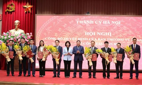 Hà Nội công bố các quyết định về công tác cán bộ