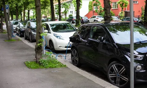 Châu Âu phân cực trên bản đồ xe điện