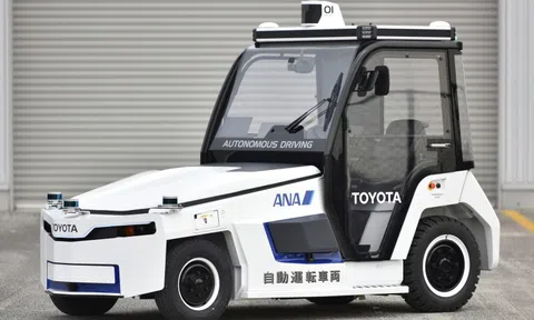 Xe đầu kéo tự hành Toyota trong sân bay Nhật Bản có gì đặc biệt?