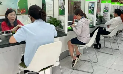 Lý do người dân ồ ạt gửi tiền ngân hàng