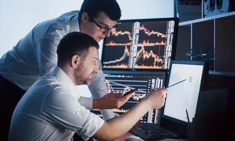 Khối ngoại ngược dòng tung 300 tỷ gom một cổ phiếu bluechip trong phiên VN-Index tăng 25 điểm