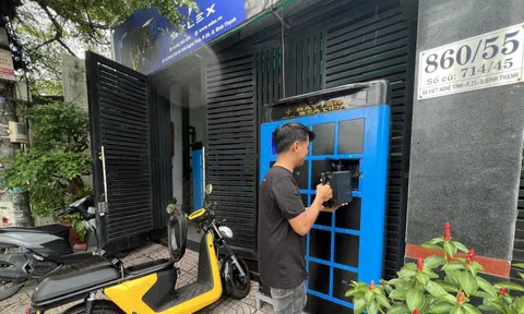Tủ đổi pin xe máy điện xuất hiện ngày càng nhiều ở TPHCM
