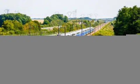 Vingroup rút lui, còn những ai muốn làm đường sắt cao tốc Bắc - Nam?