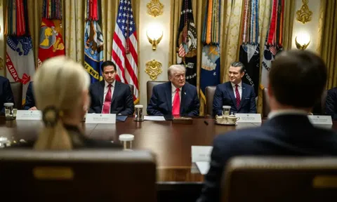 Đằng sau việc Mỹ đẩy mạnh kế hoạch đưa phi hành gia trở lại Mặt Trăng