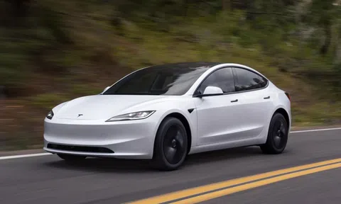 Xe điện Tesla Model 3 bị điều tra