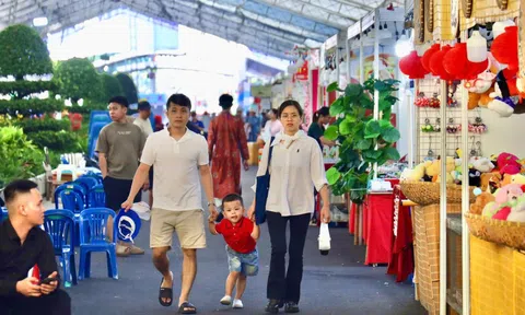 Đón năm mới 2026 giữa không gian đa văn hóa ở Thảo Cầm Viên