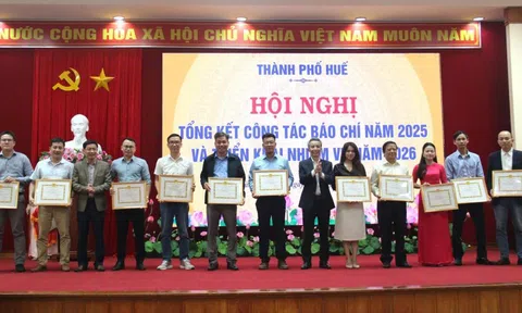 Báo chí là cầu nối “ý Đảng, lòng dân”