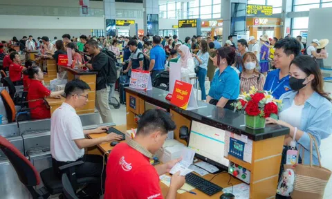 Cận cảnh Nội Bài trong ngày chuyến bay quốc tế đạt mức kỷ lục