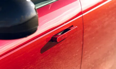 Trung Quốc sắp cấm tay nắm cửa ẩn