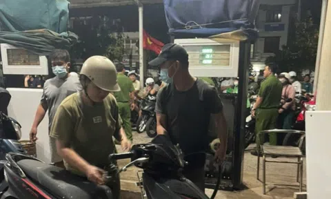 Cây xăng trên đảo Phú Quý mở bán trở lại để phục vụ người dân