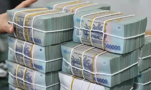 Thấy gì từ mức thu thuế 2,2 triệu tỷ đồng cao nhất lịch sử?